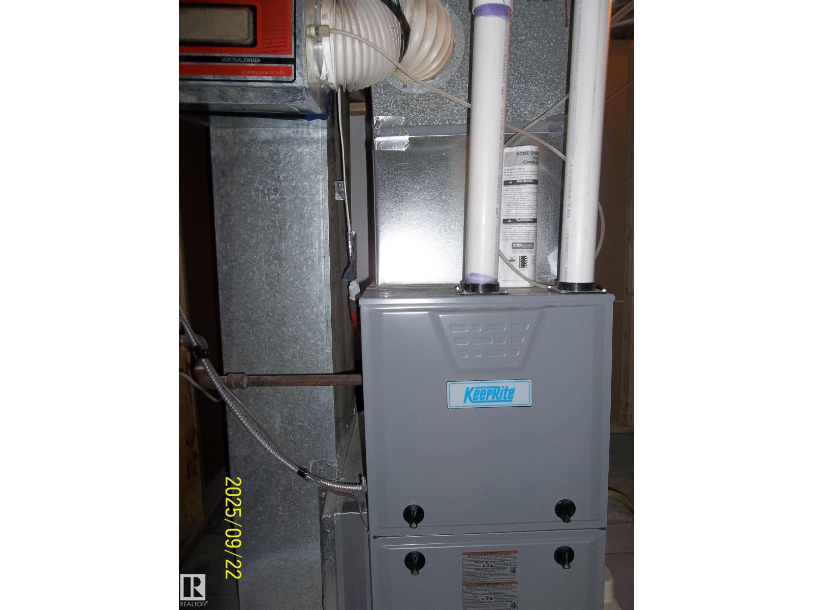 11824 79 ST NW, Edmonton