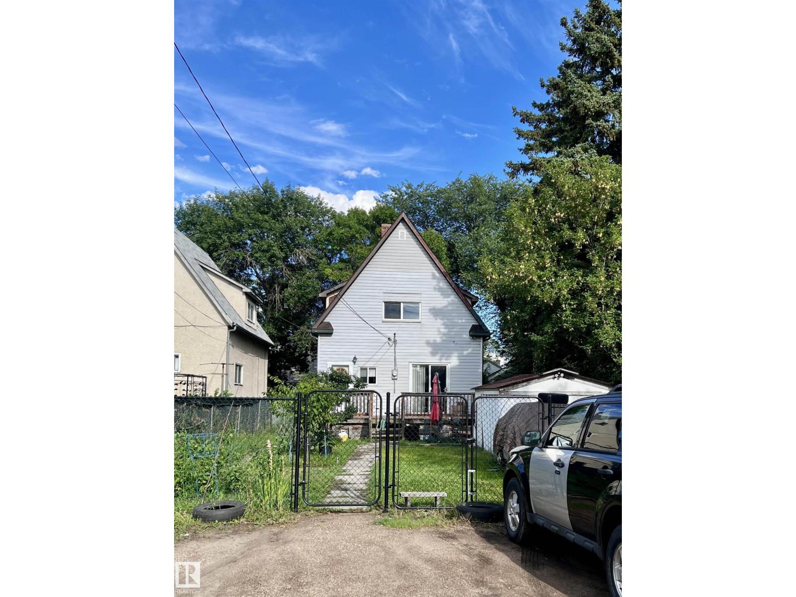 11824 79 ST NW, Edmonton