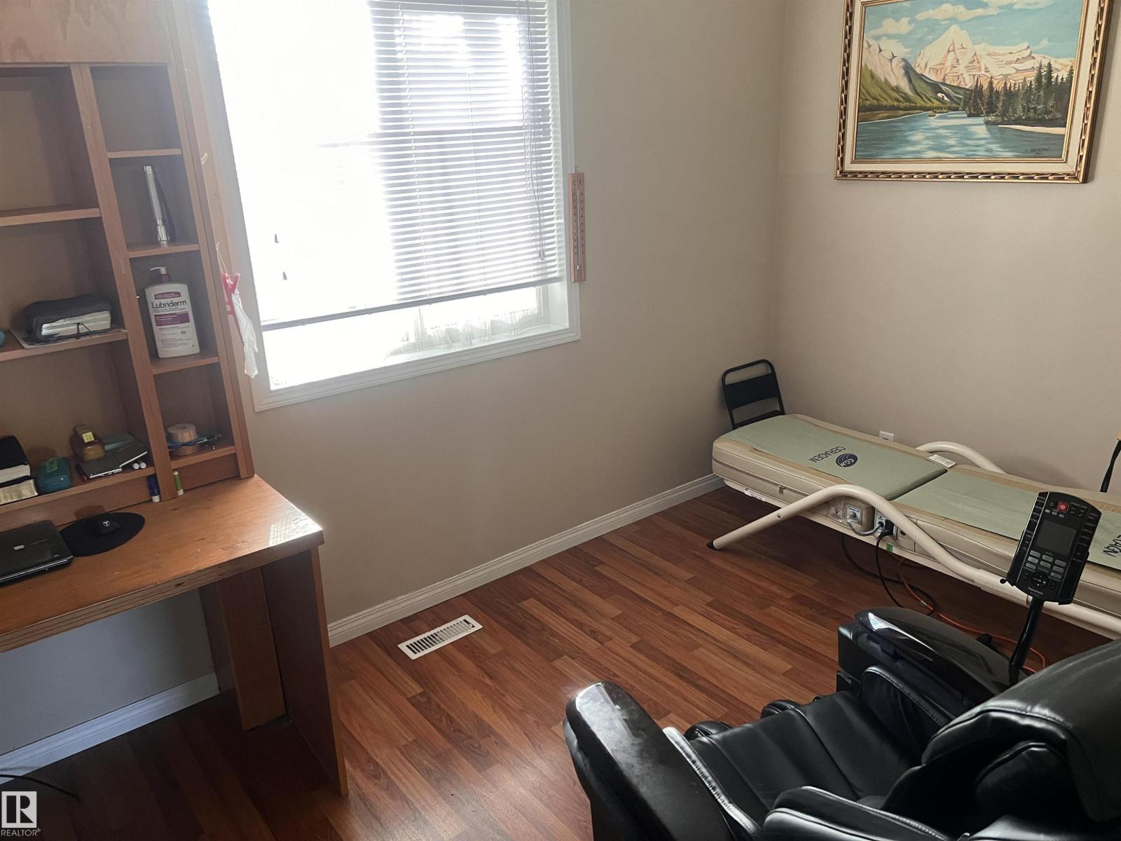 11824 79 ST NW, Edmonton