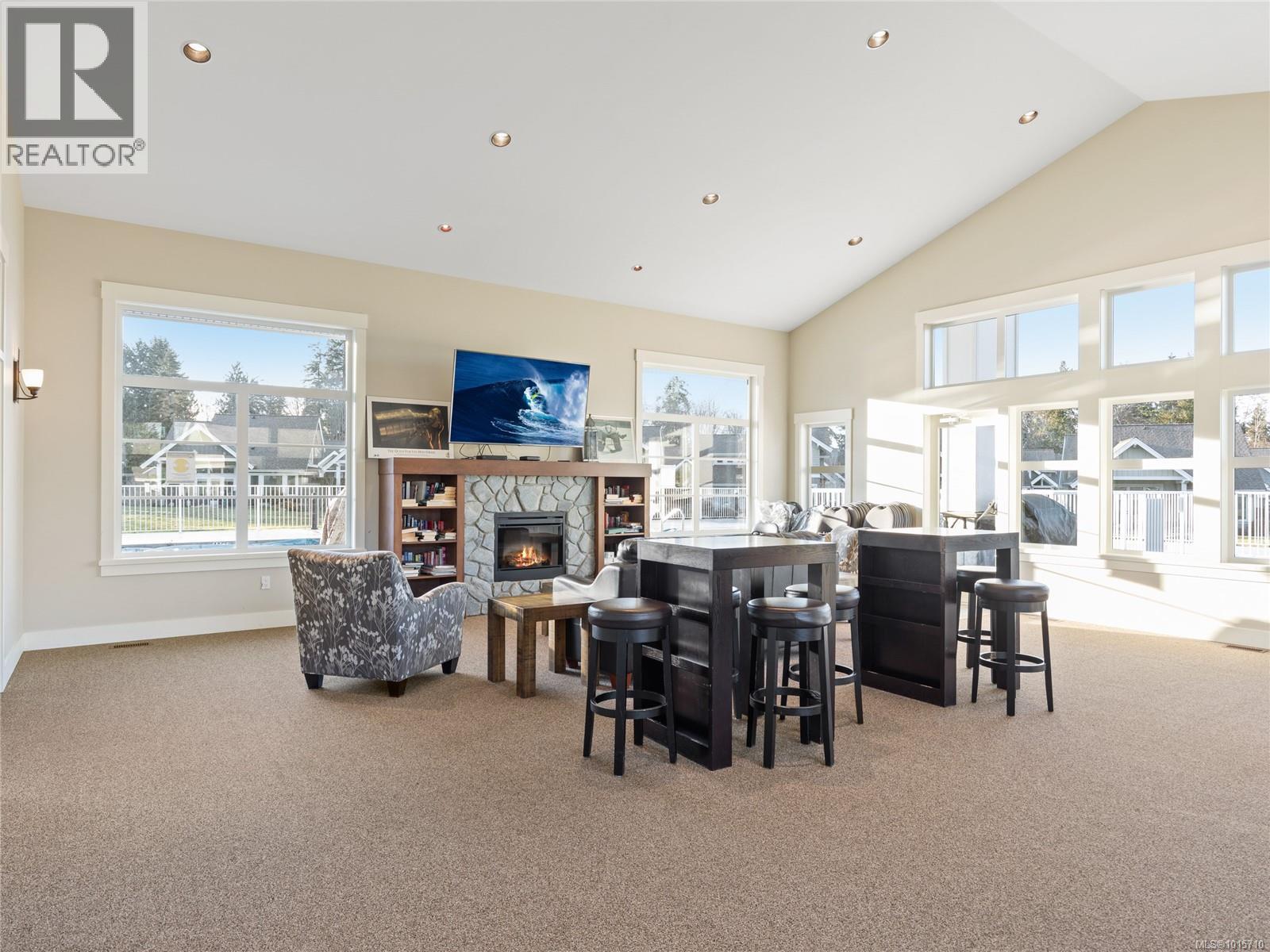 29 5251 Island Hwy, Qualicum Beach