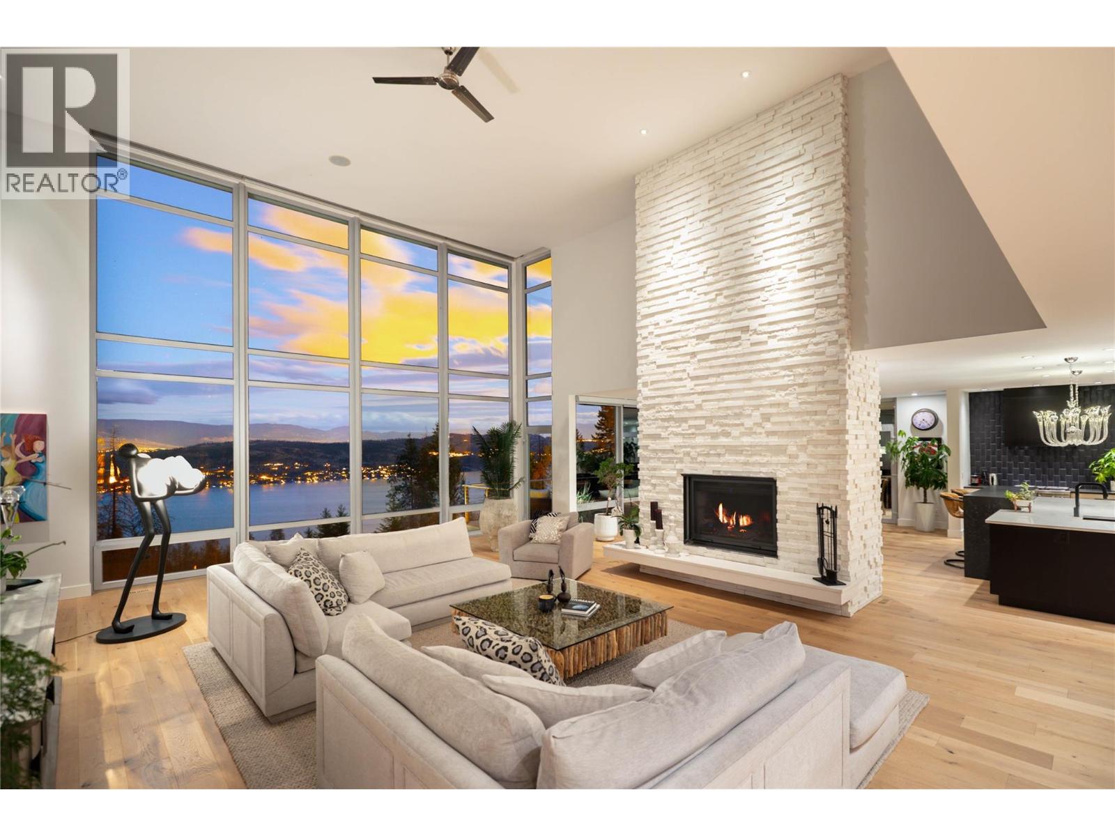 1750 Westside Road N Unit# 5, Kelowna