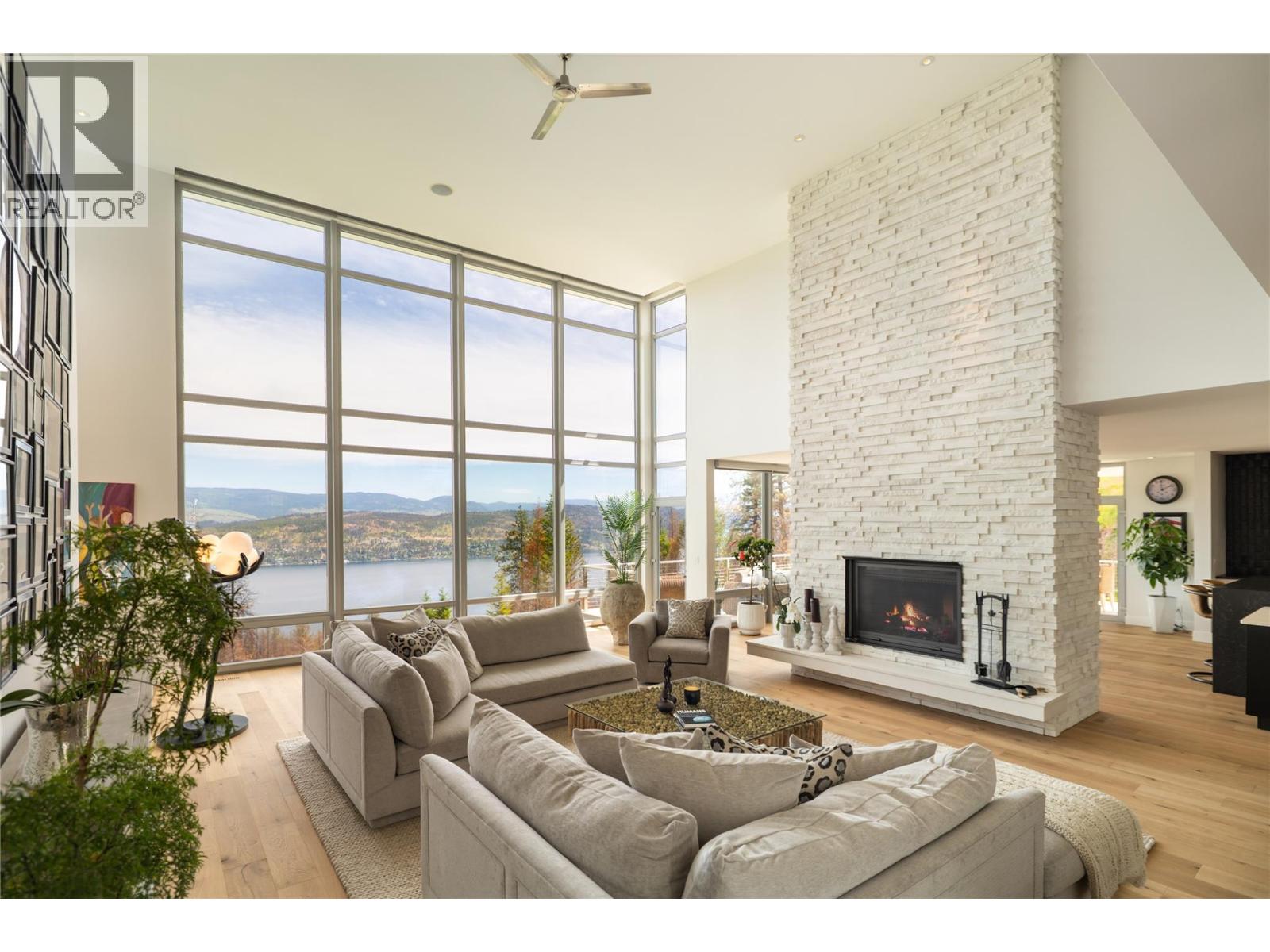 1750 Westside Road N Unit# 5, Kelowna