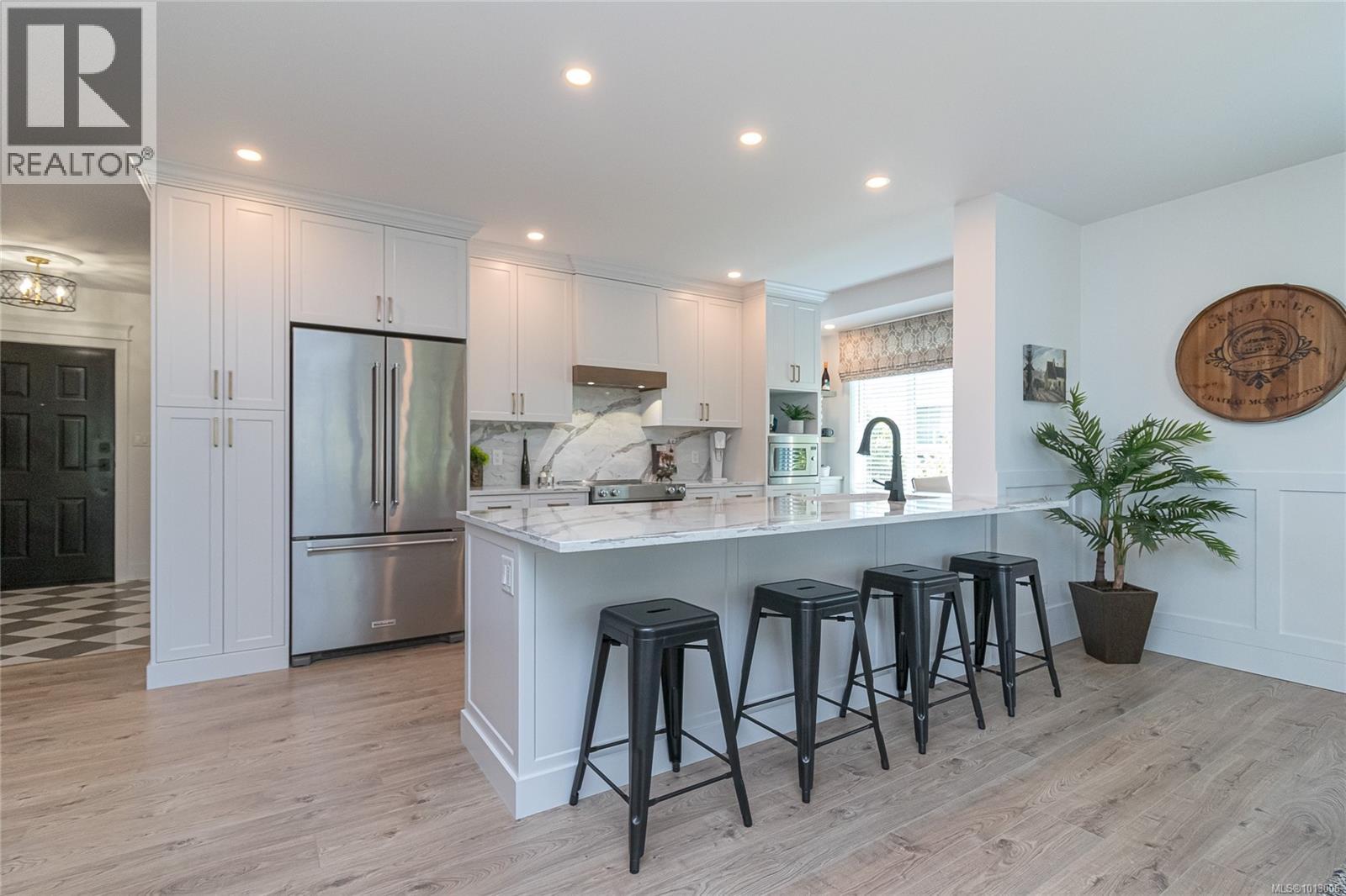 516 50 Songhees Rd, Victoria