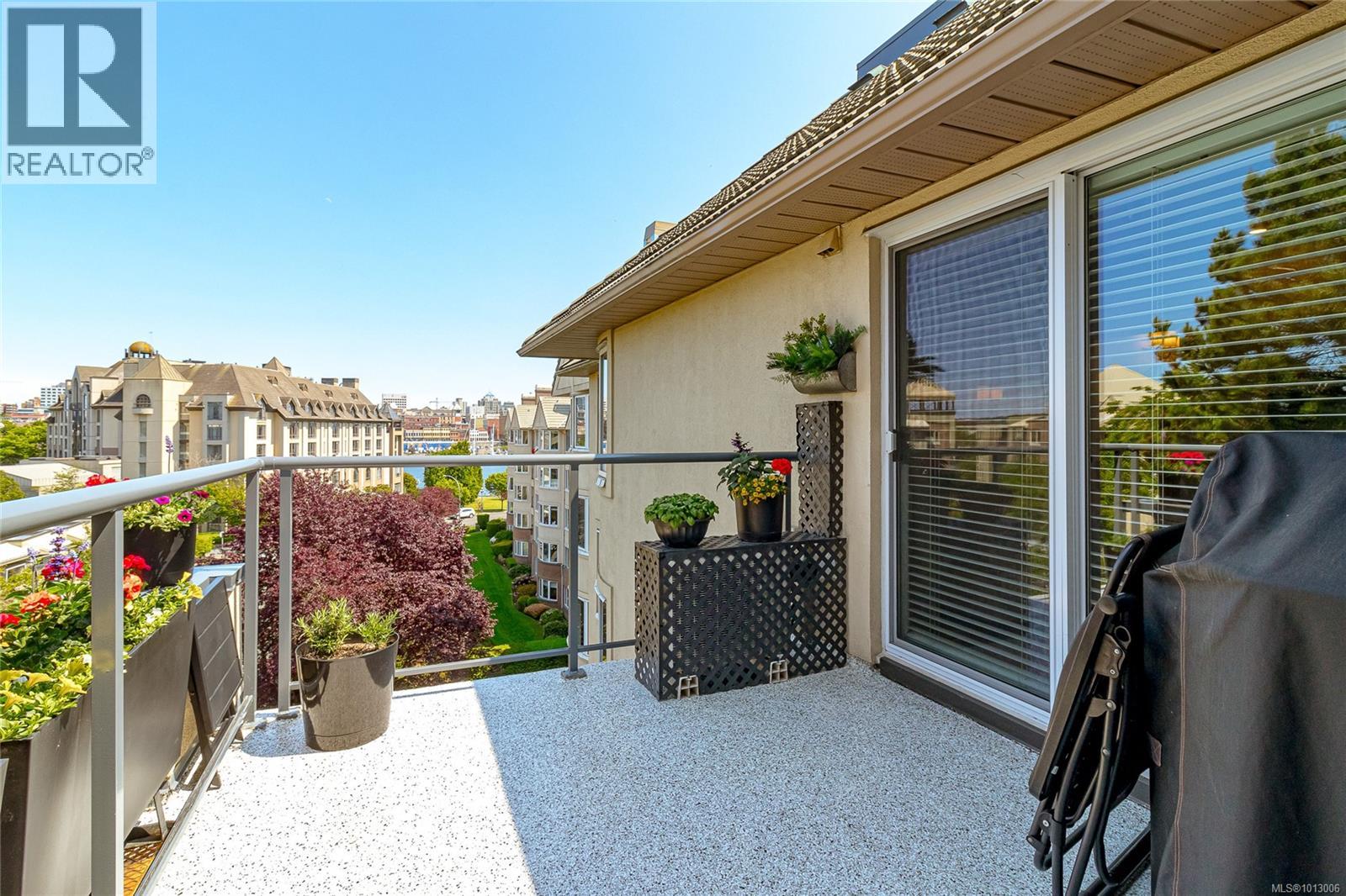 516 50 Songhees Rd, Victoria
