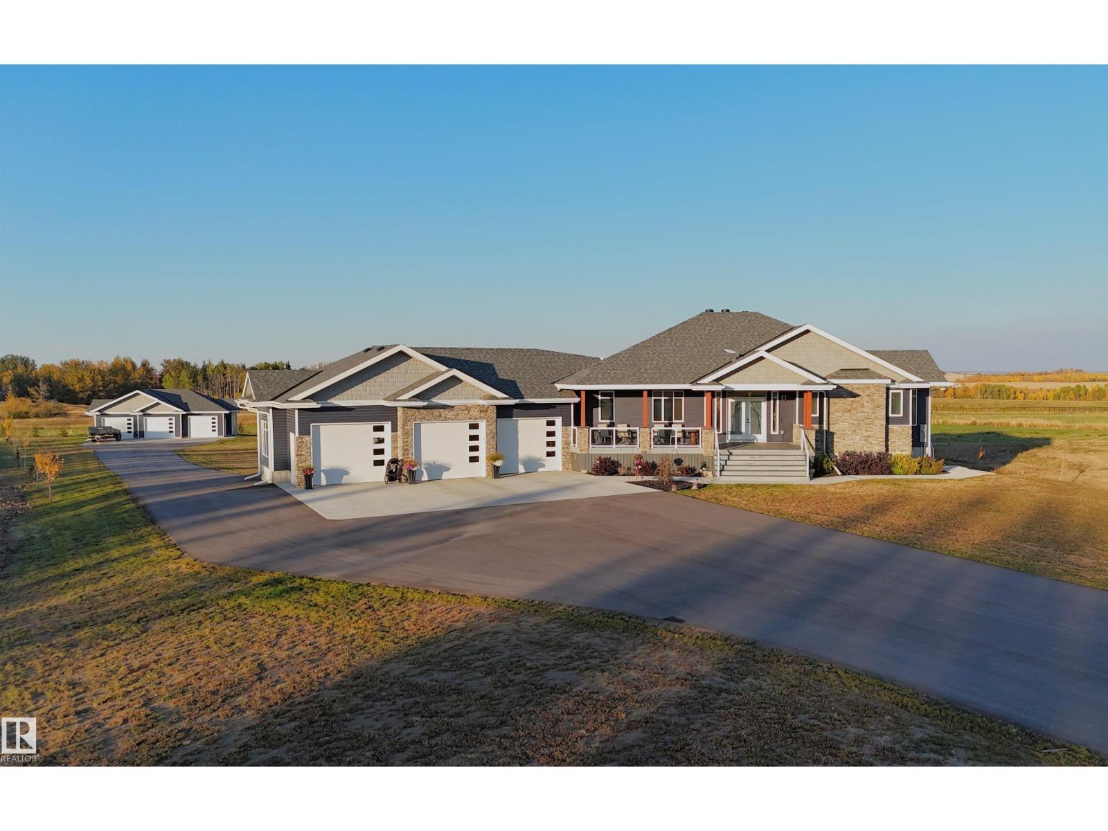 #45 54104 RGE ROAD 274, Rural Parkland County