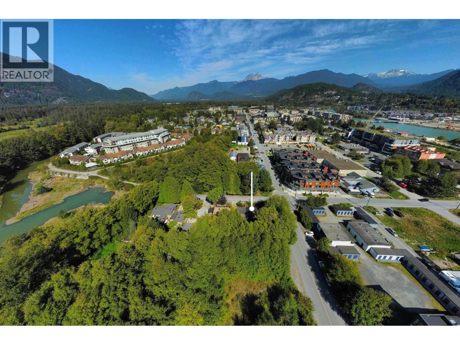 37791 THIRD AVENUE, Squamish