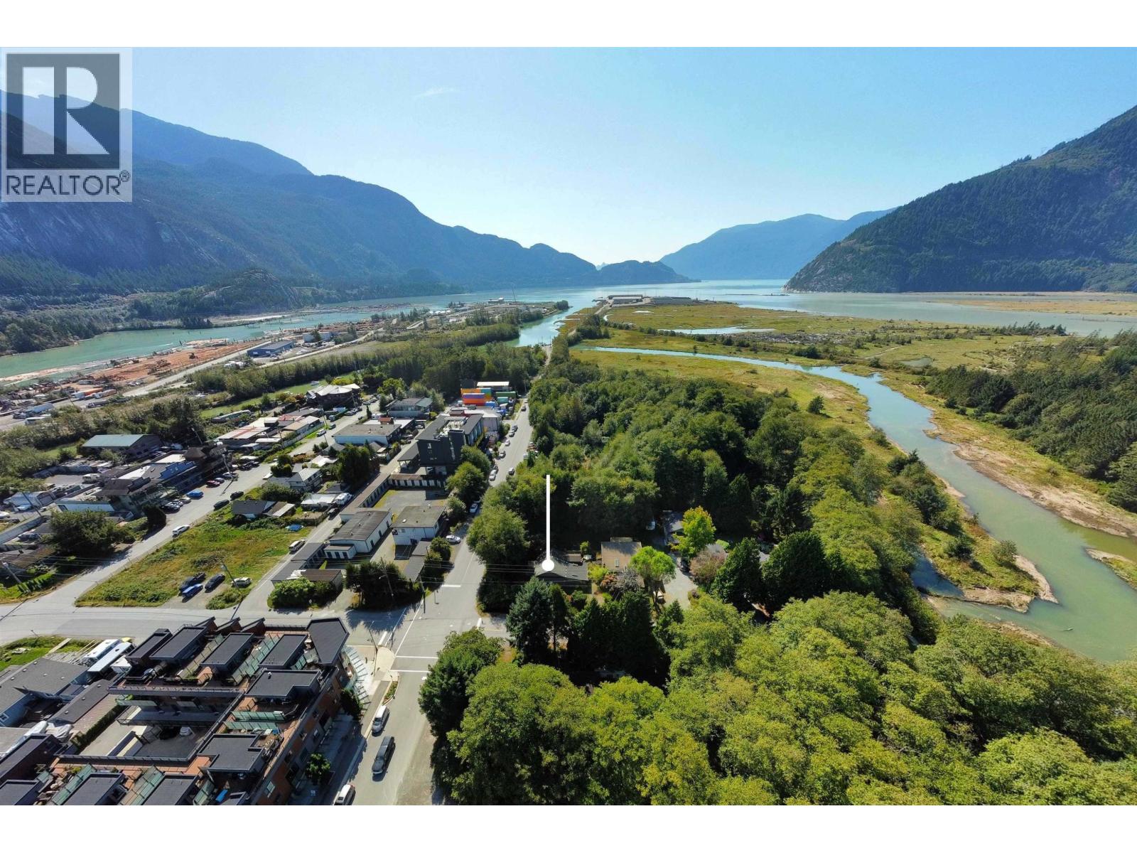 37791 THIRD AVENUE, Squamish