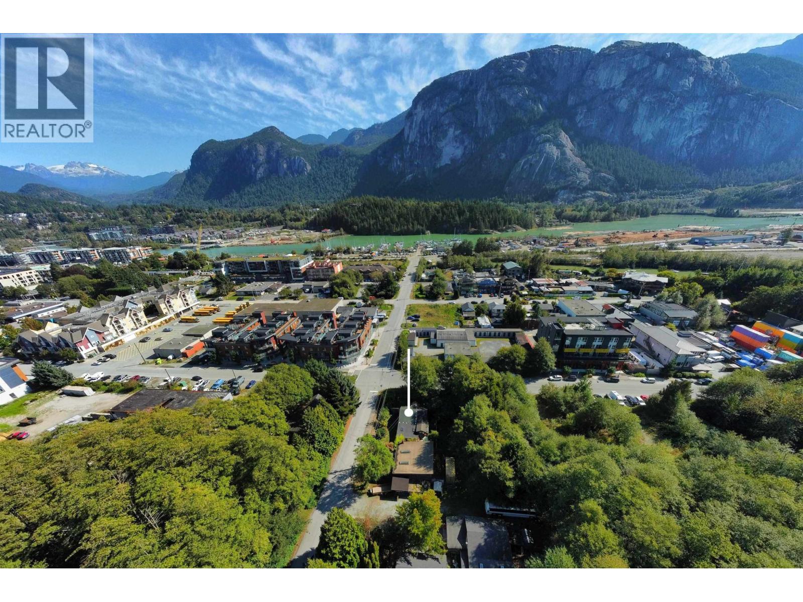 37791 THIRD AVENUE, Squamish