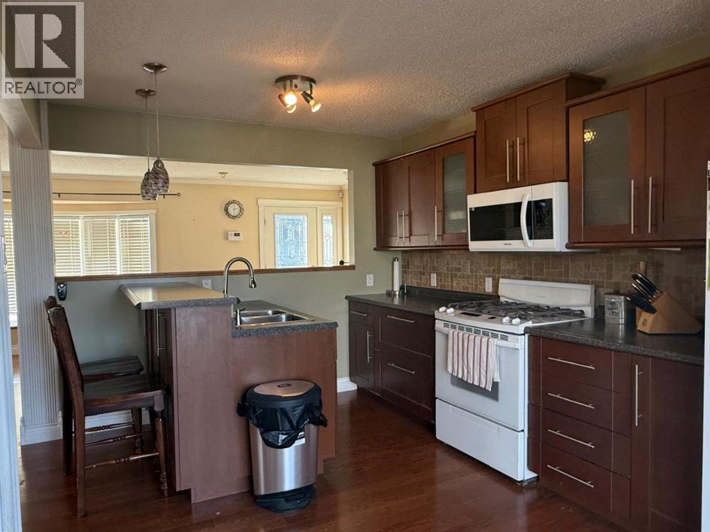 144 Beaconwood Place, Fort McMurray