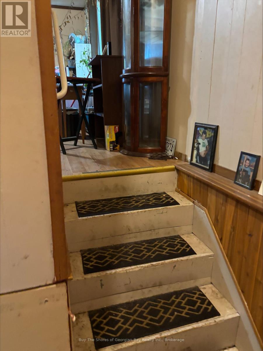 3138 ROBB COURT