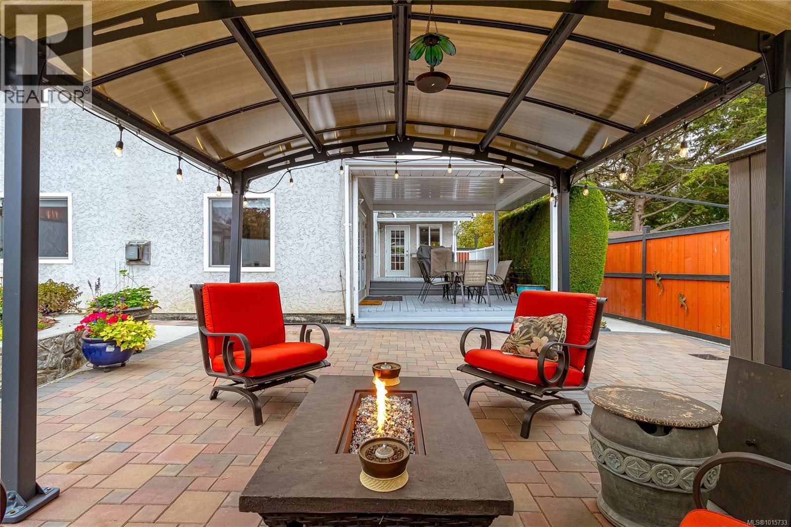  1221 Cherry Road, Saanich