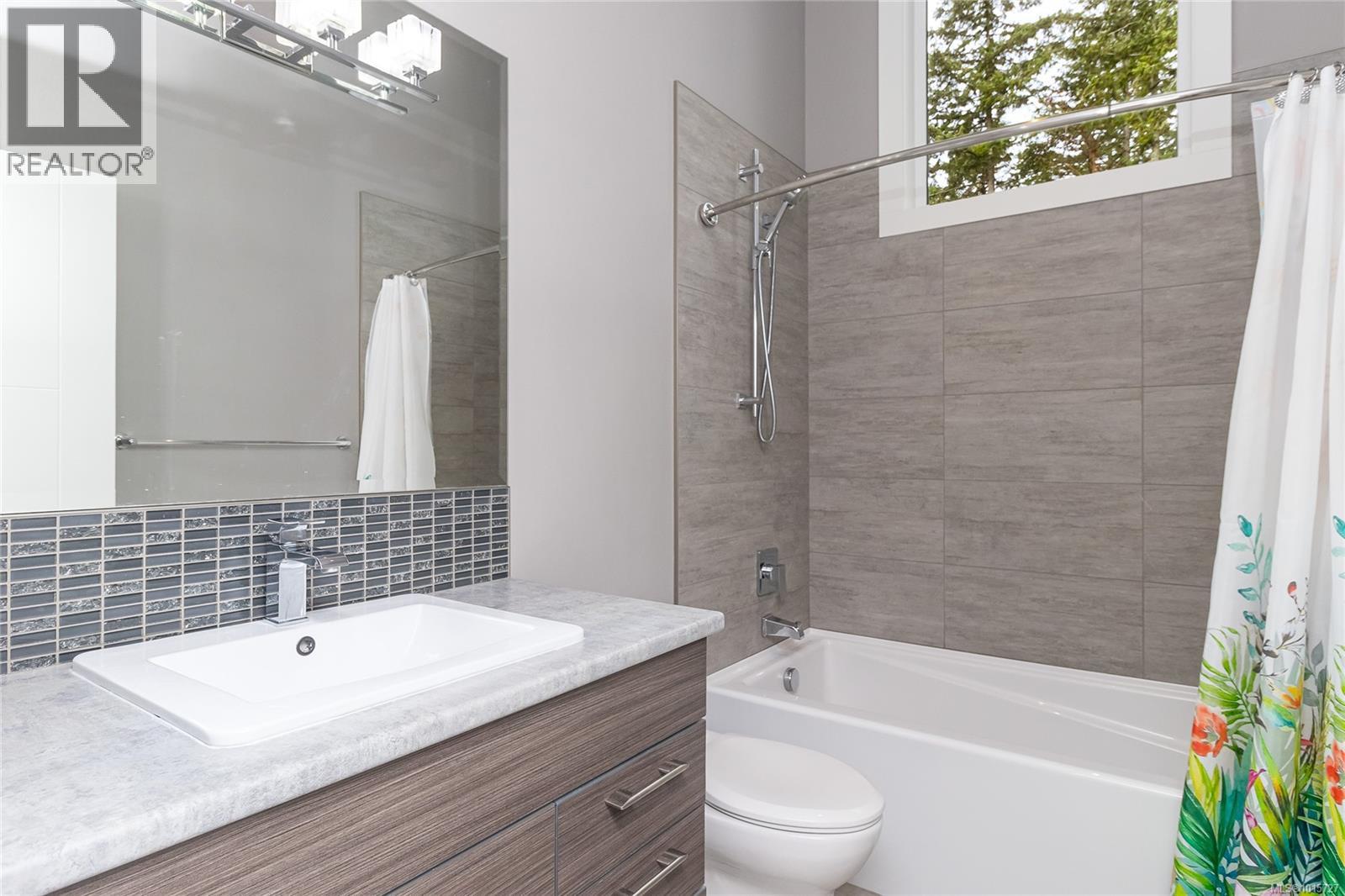 132 Amphion Terr, Nanaimo
