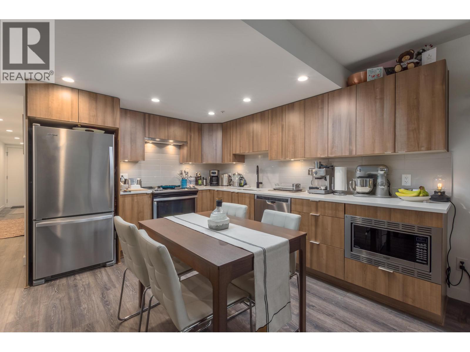 304 1365 PEMBERTON AVENUE, Squamish