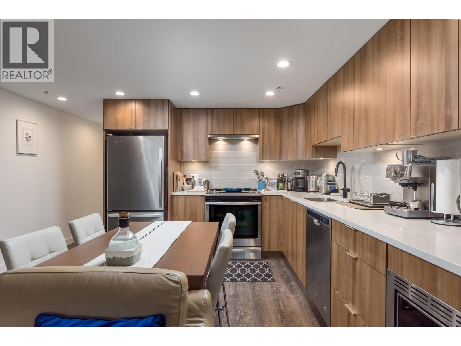 304 1365 PEMBERTON AVENUE, Squamish