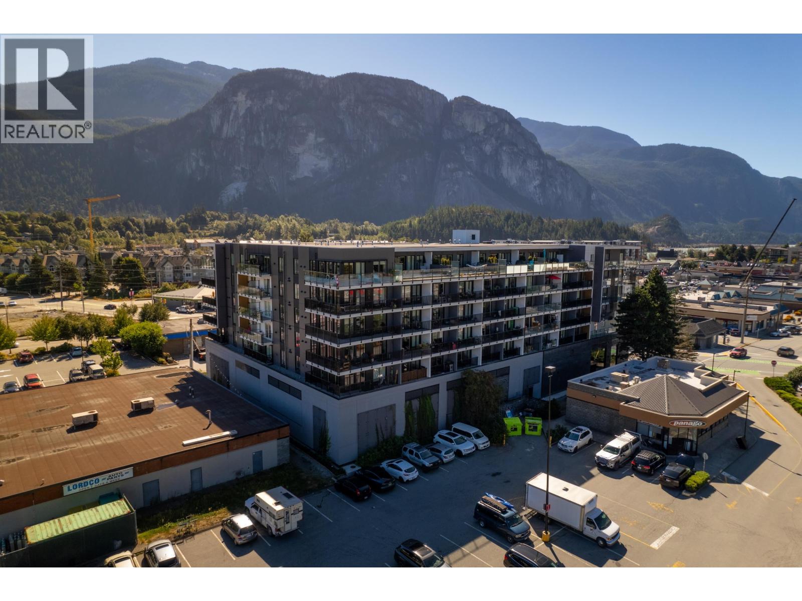 304 1365 PEMBERTON AVENUE, Squamish