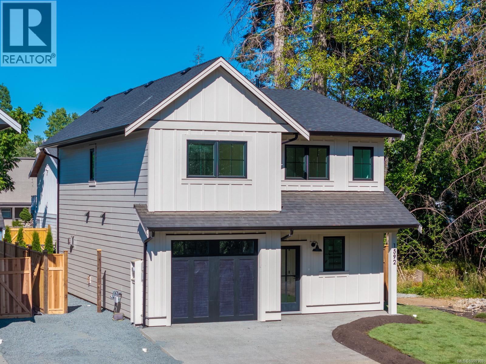 1592 Larsen Rd, Courtenay