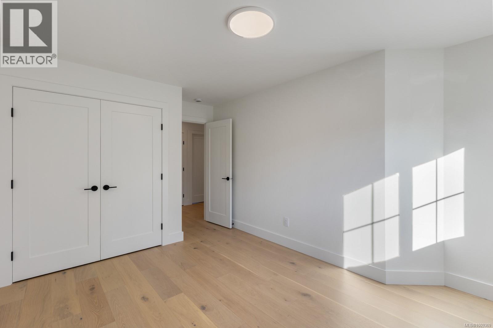 1592 Larsen Rd, Courtenay
