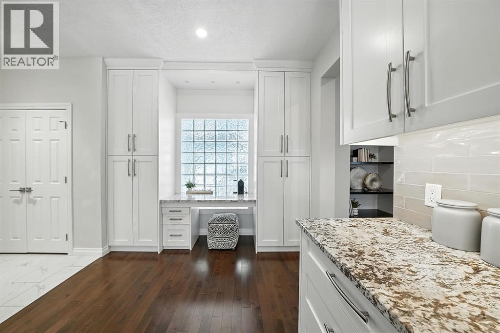 Single Family House for Sale in  Varsity Estates Gardens NW Varsity Calgary 