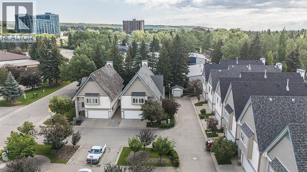 Single Family House for Sale in  Varsity Estates Gardens NW Varsity Calgary 