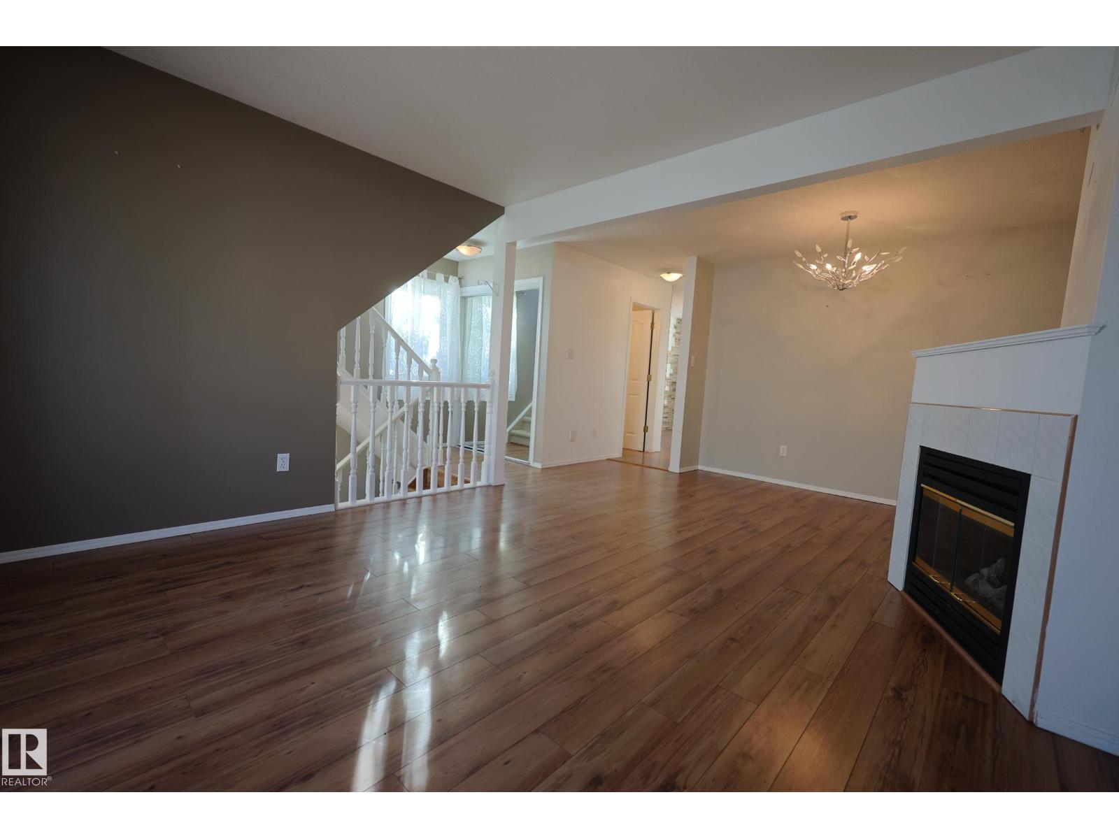 Single Family House for Sale in   ST NW Edmonton 