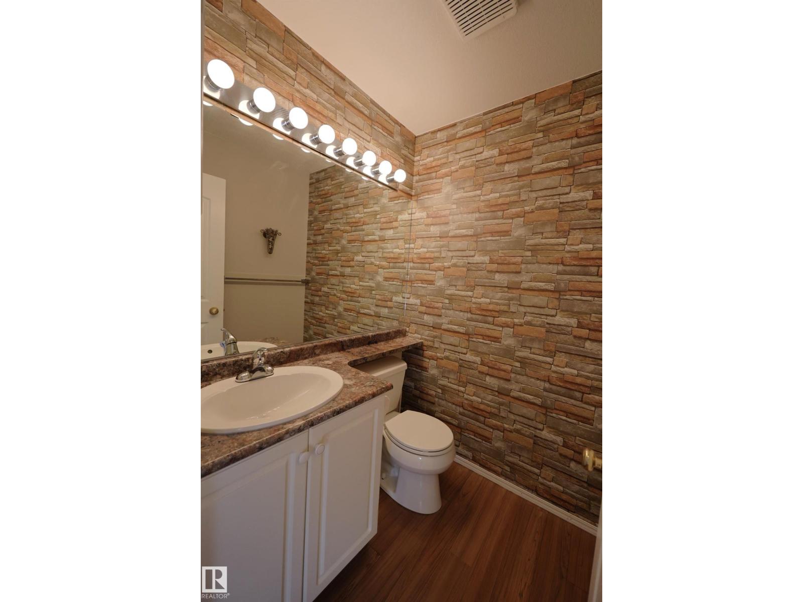 Single Family House for Sale in   ST NW Edmonton 