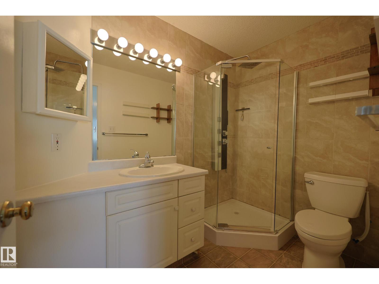 Single Family House for Sale in   ST NW Edmonton 