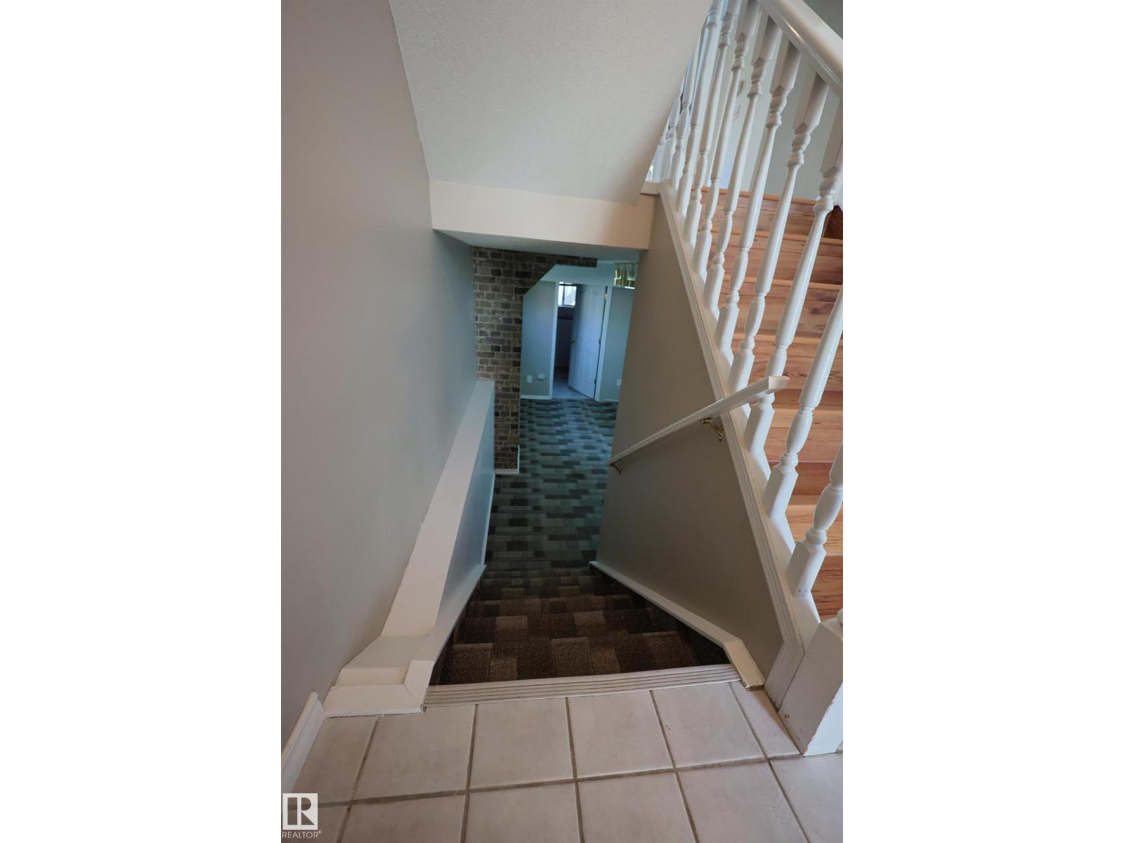 Single Family House for Sale in   ST NW Edmonton 