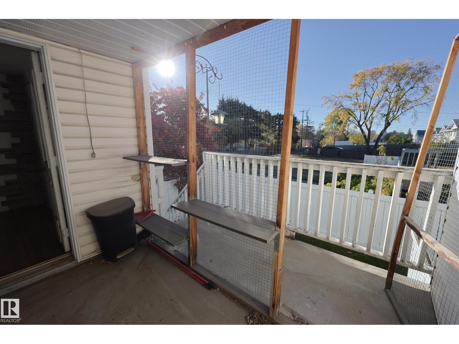 Single Family House for Sale in   ST NW Edmonton 