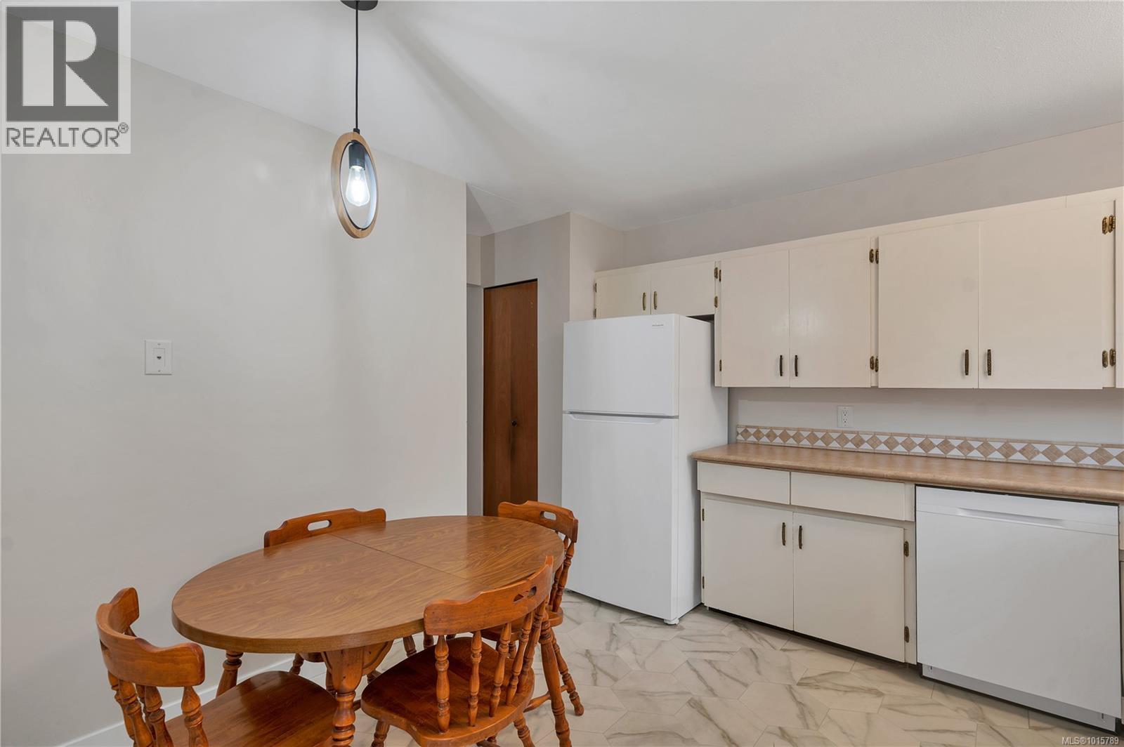 1437 STAG Rd, Campbell River