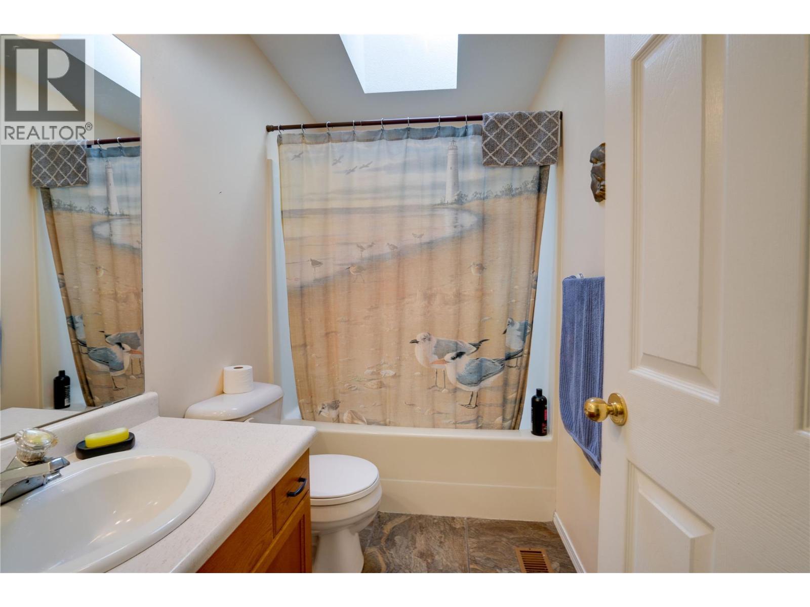  1605 15 Avenue, Vernon