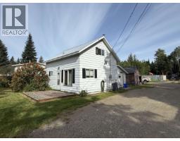 Front exterior of 3098 AUSTIN ROAD · Prince George, BC