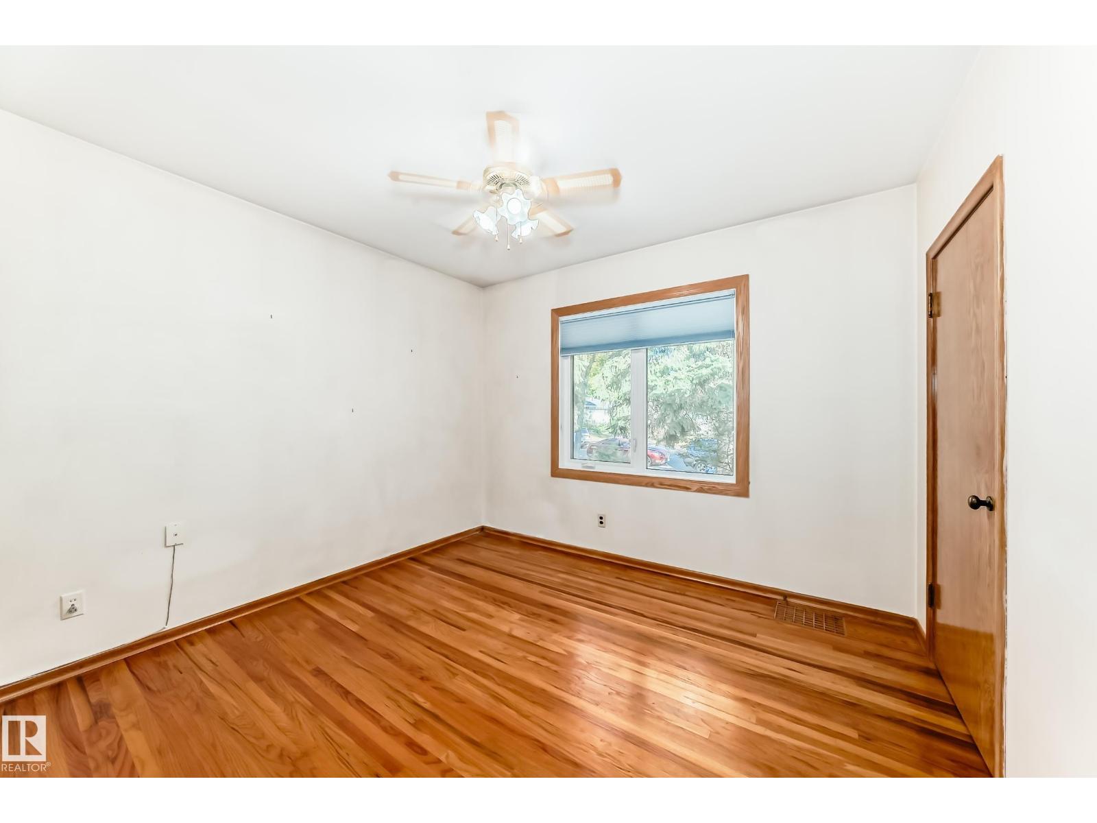 11424 105 ST NW, Edmonton