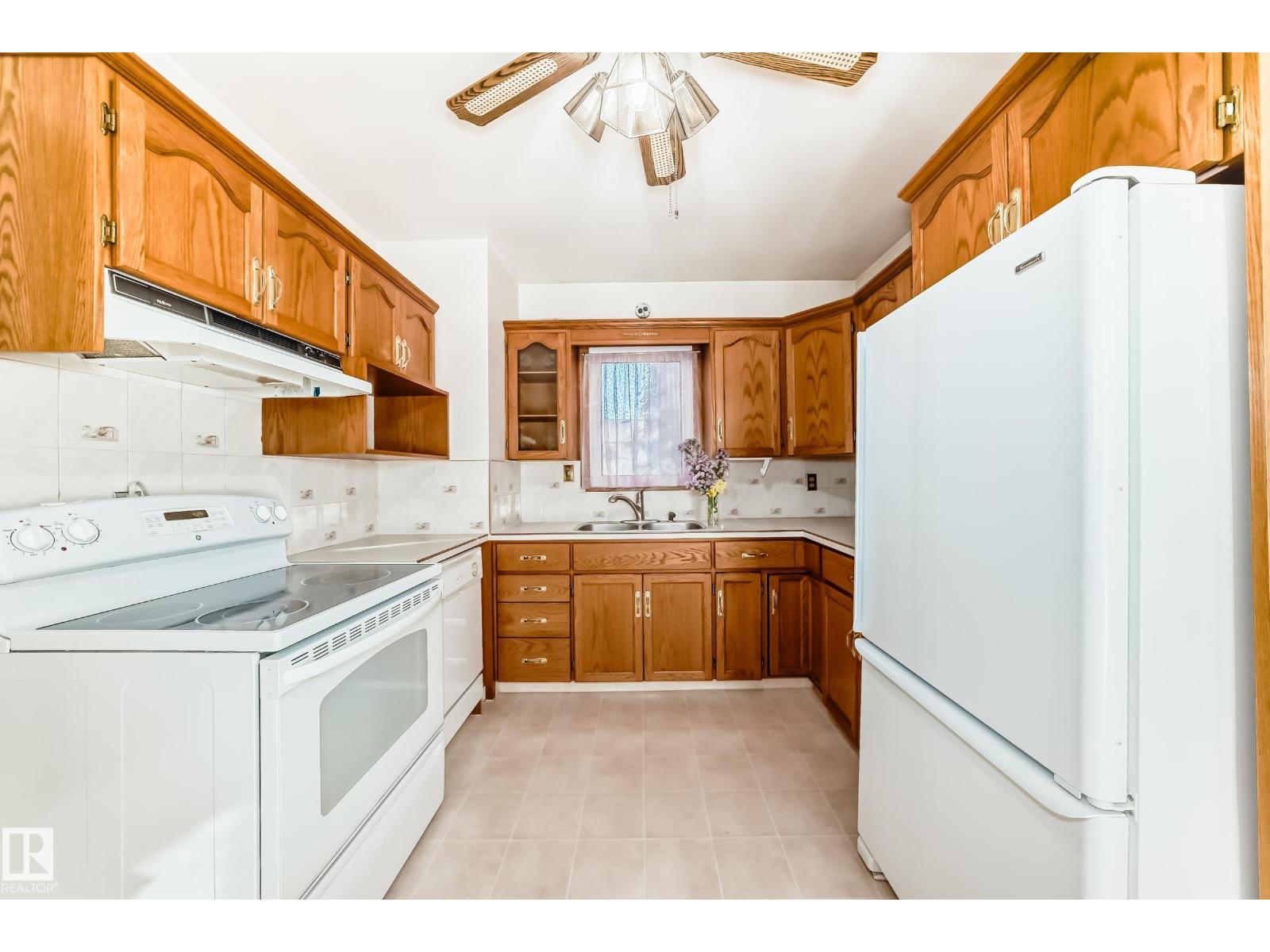 11424 105 ST NW, Edmonton