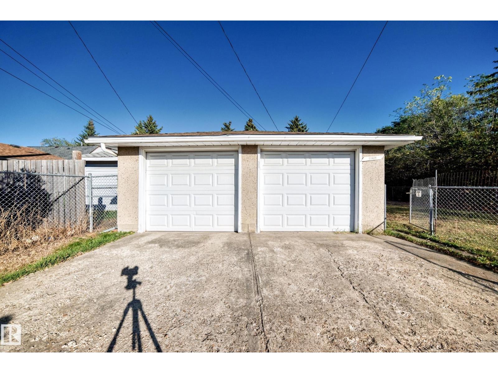 11424 105 ST NW, Edmonton