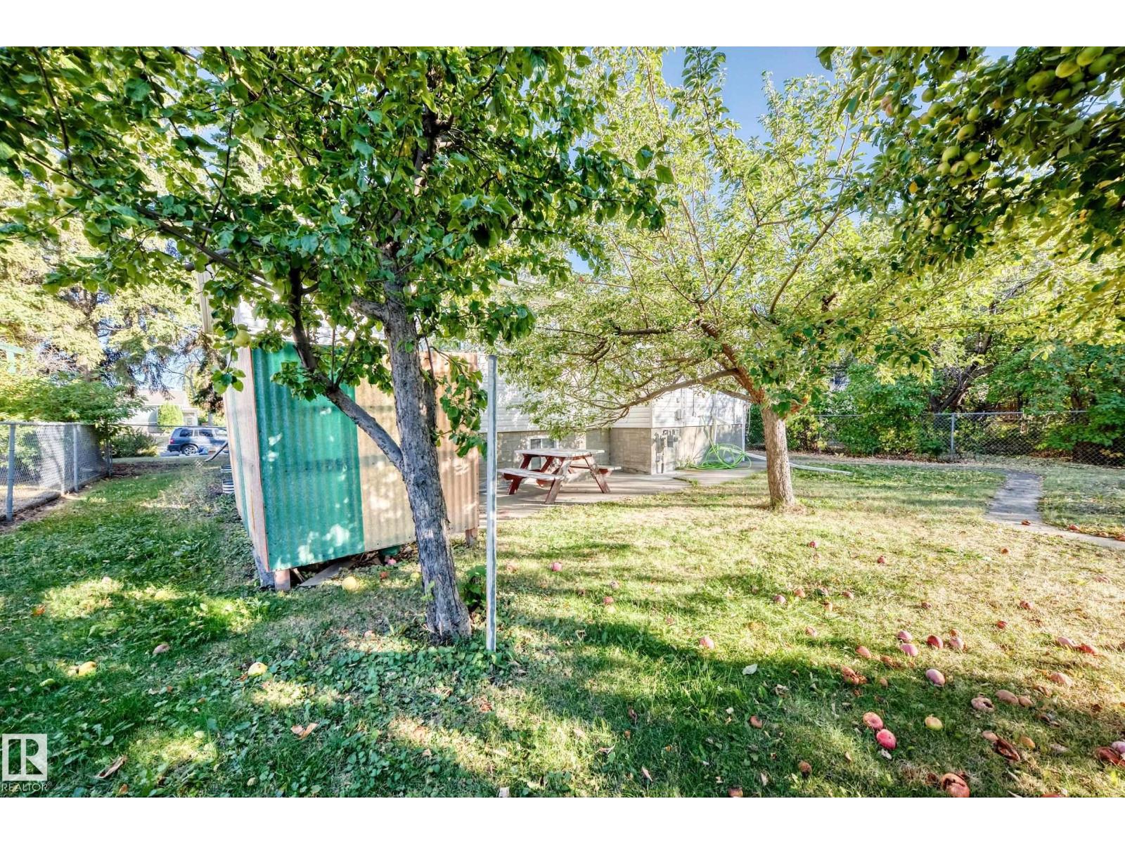 11424 105 ST NW, Edmonton