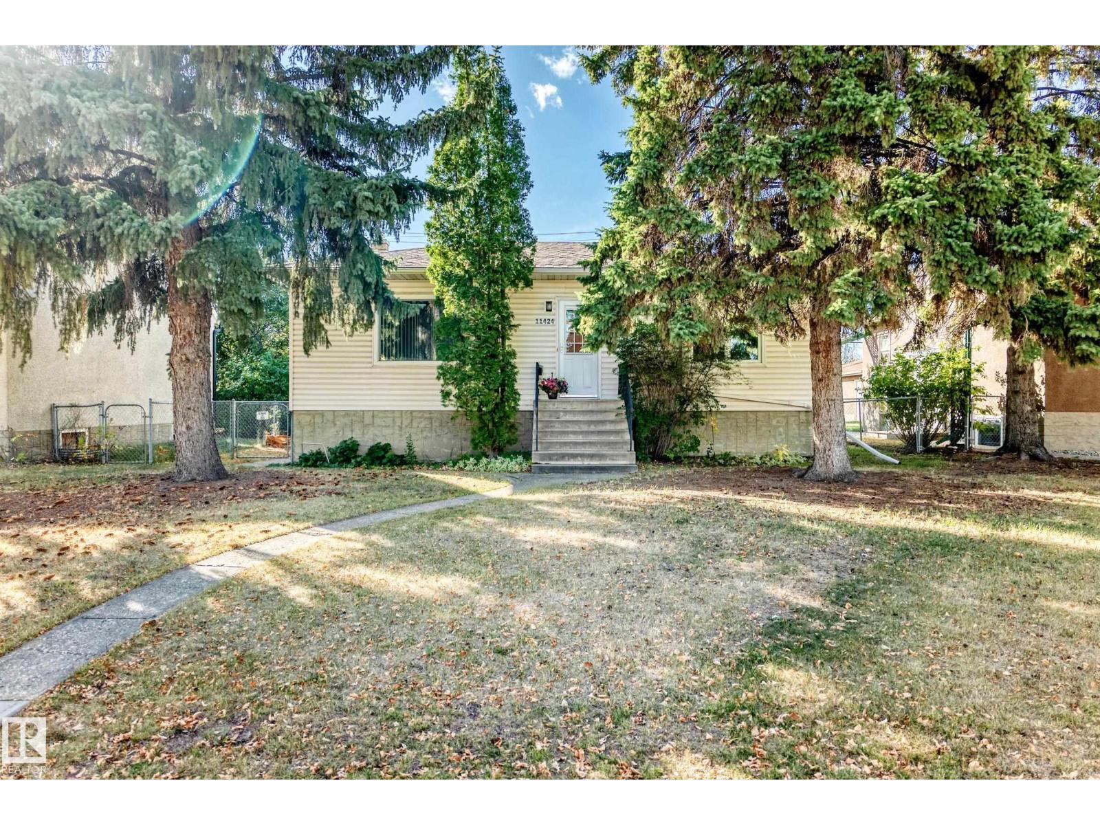 11424 105 ST NW, Edmonton