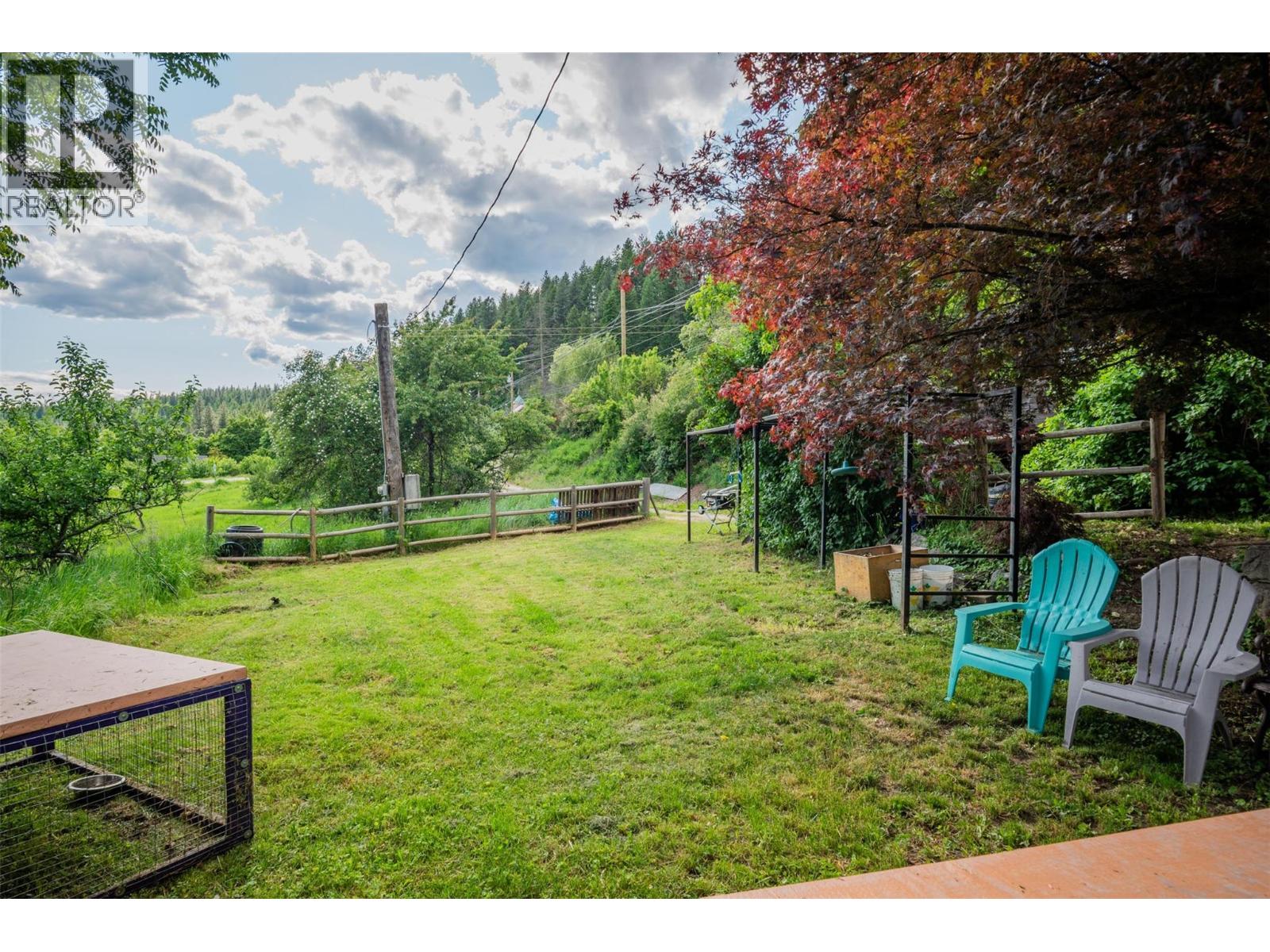 3216 SOUTH SLOCAN VILLAGE Road, South Slocan