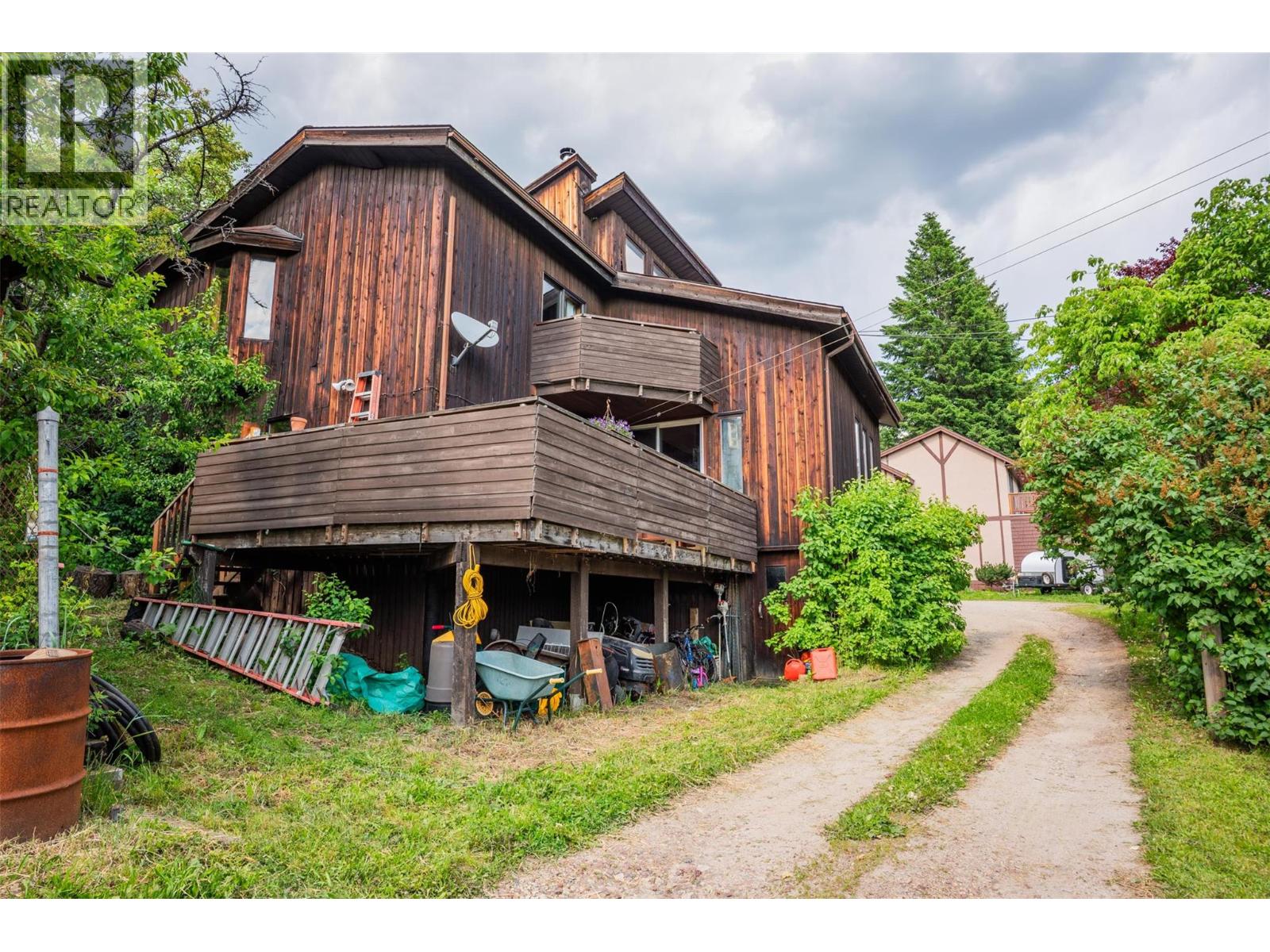 3216 SOUTH SLOCAN VILLAGE Road, South Slocan