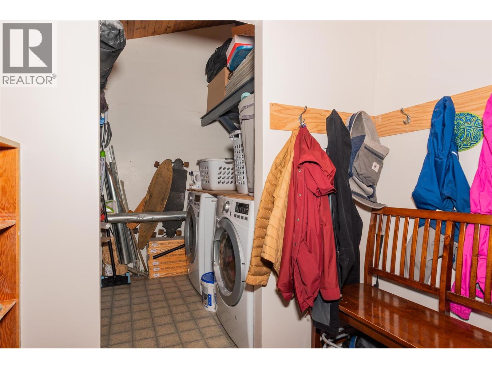 3216 SOUTH SLOCAN VILLAGE Road, South Slocan