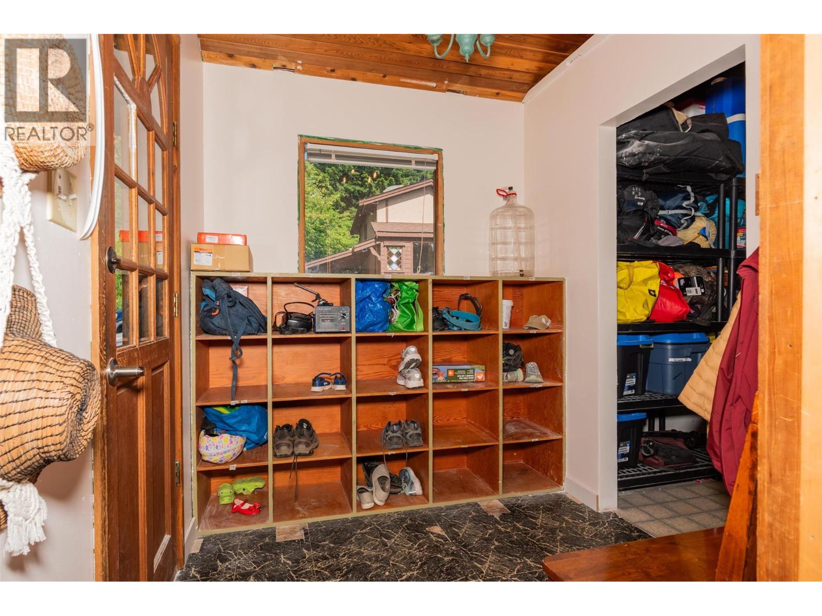 3216 SOUTH SLOCAN VILLAGE Road, South Slocan
