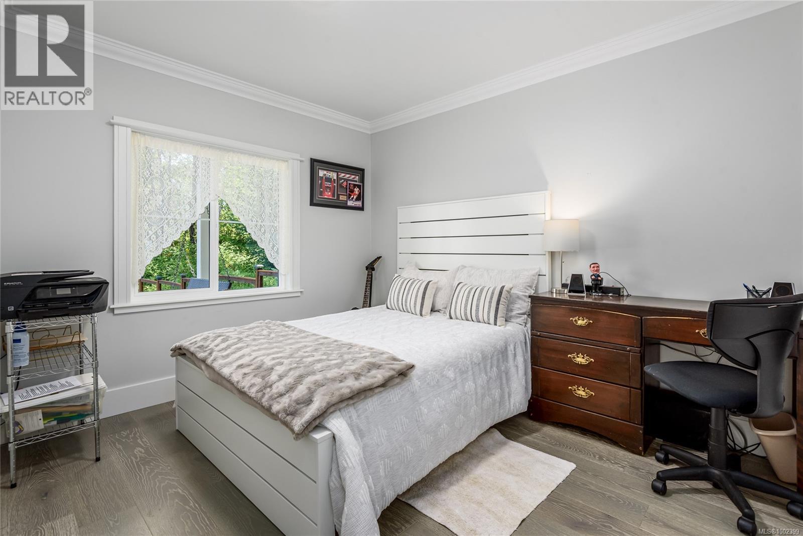 877 3rd St, Courtenay
