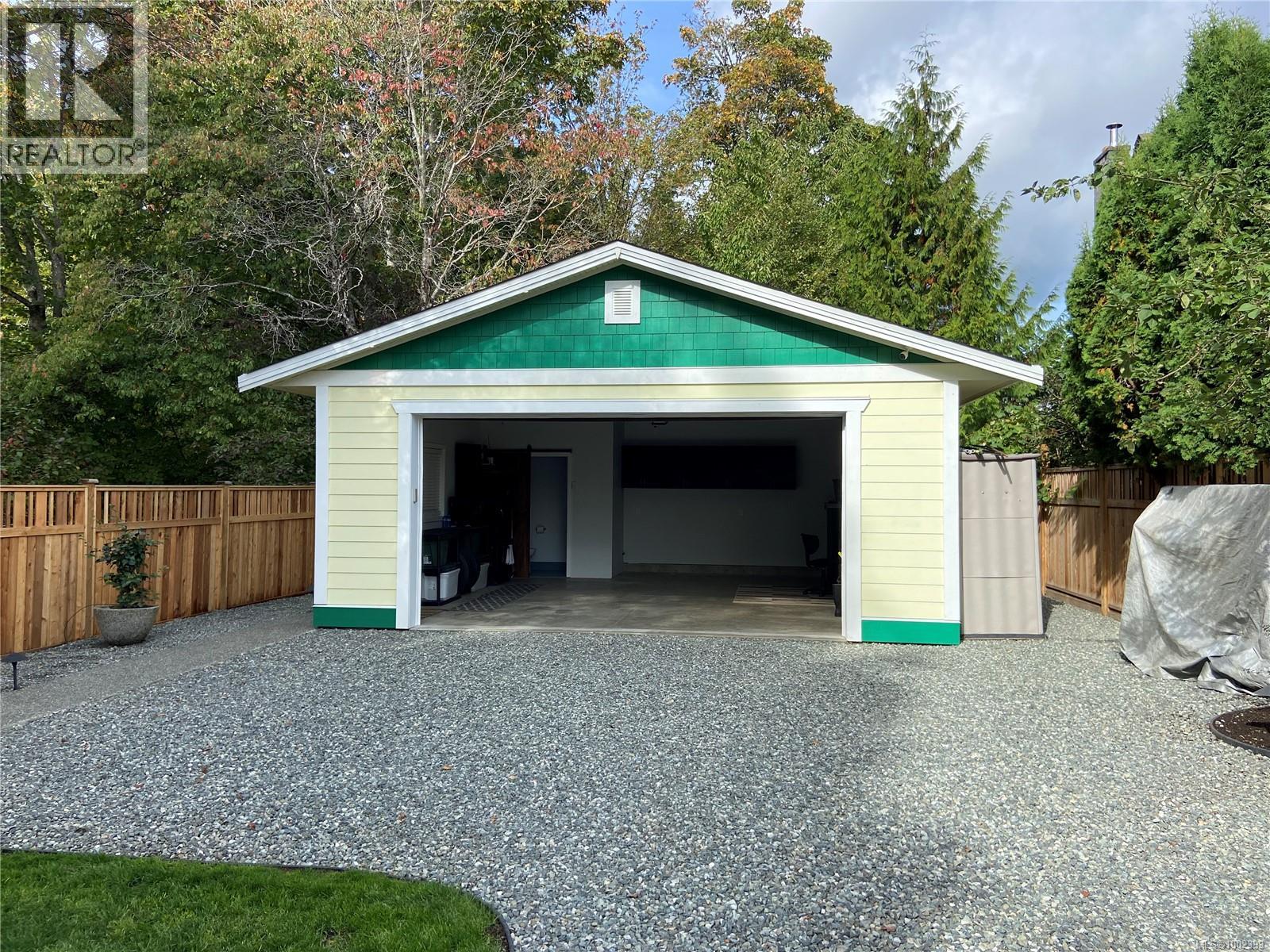 877 3rd St, Courtenay