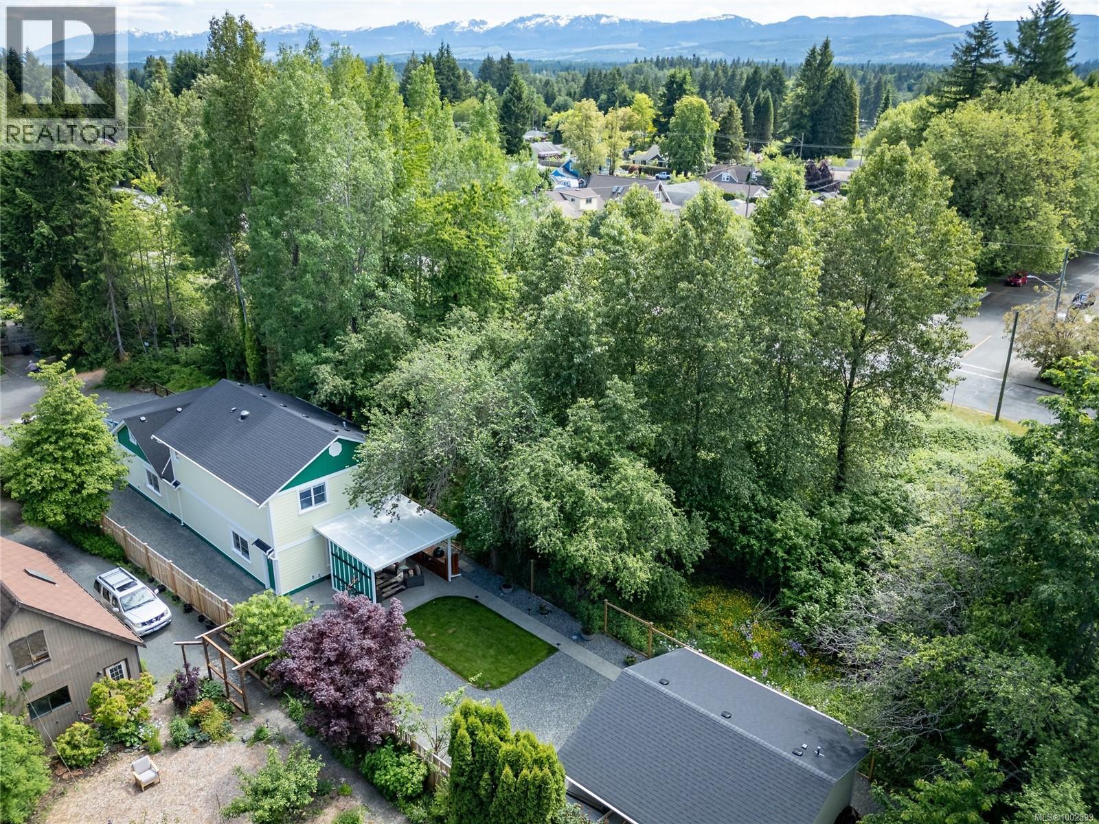 877 3rd St, Courtenay