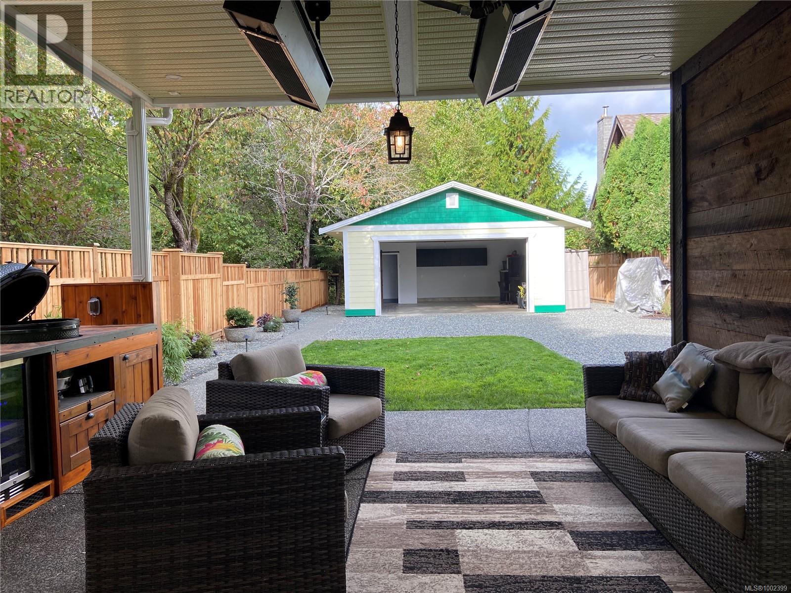 877 3rd St, Courtenay