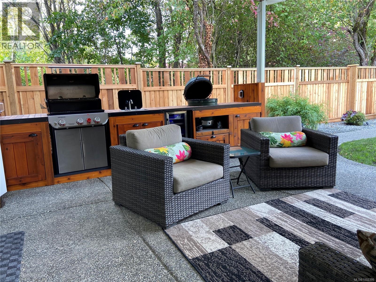 877 3rd St, Courtenay