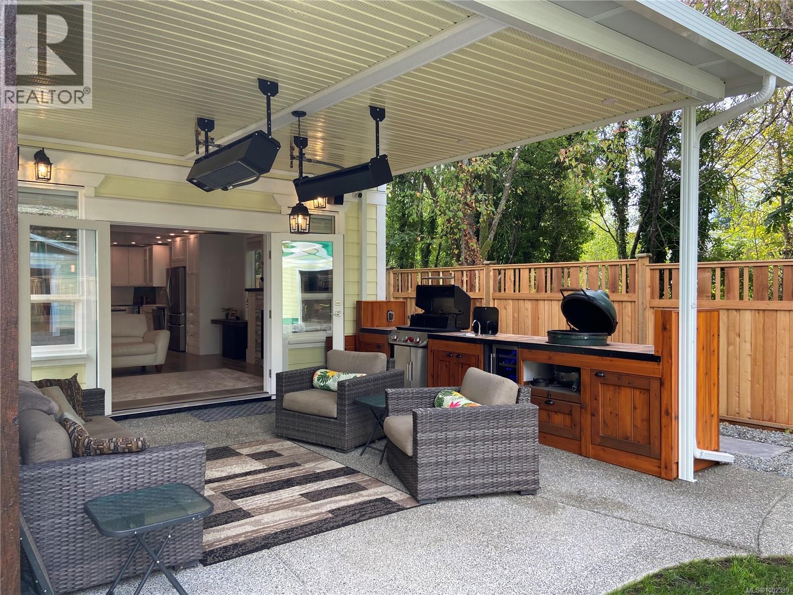 877 3rd St, Courtenay