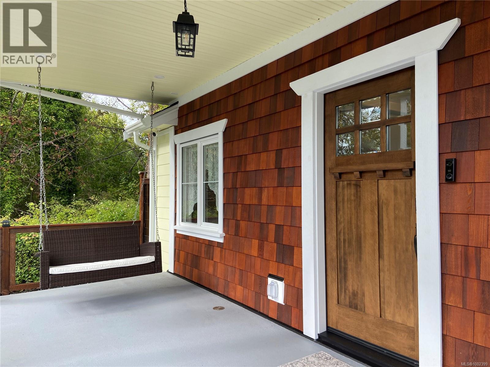 877 3rd St, Courtenay