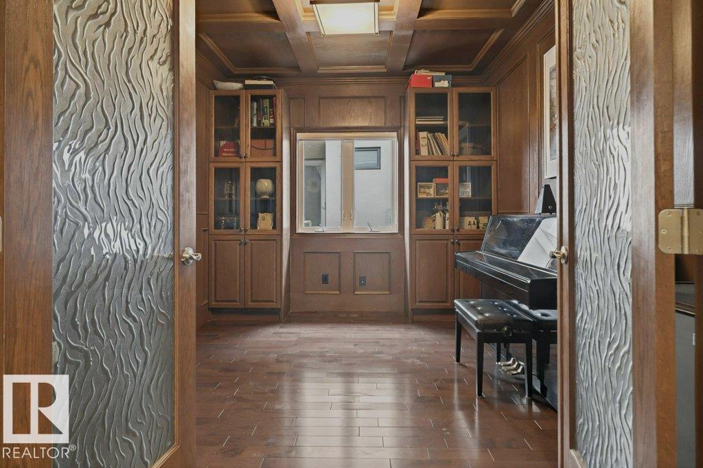 4835 MACTAGGART CREST CT NW, Edmonton