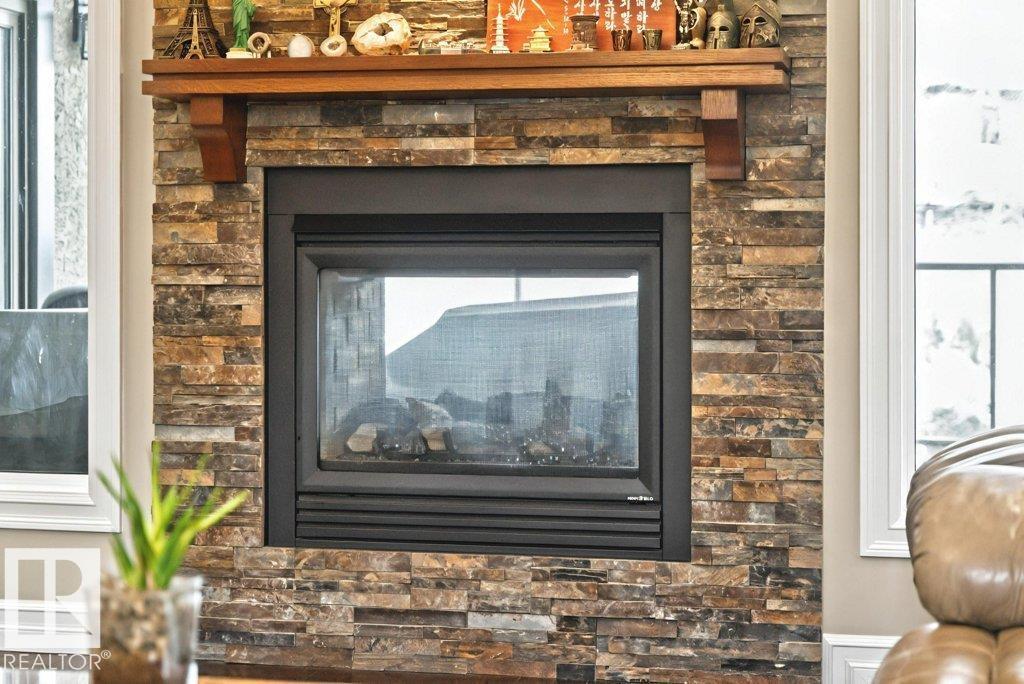 4835 MACTAGGART CREST CT NW, Edmonton