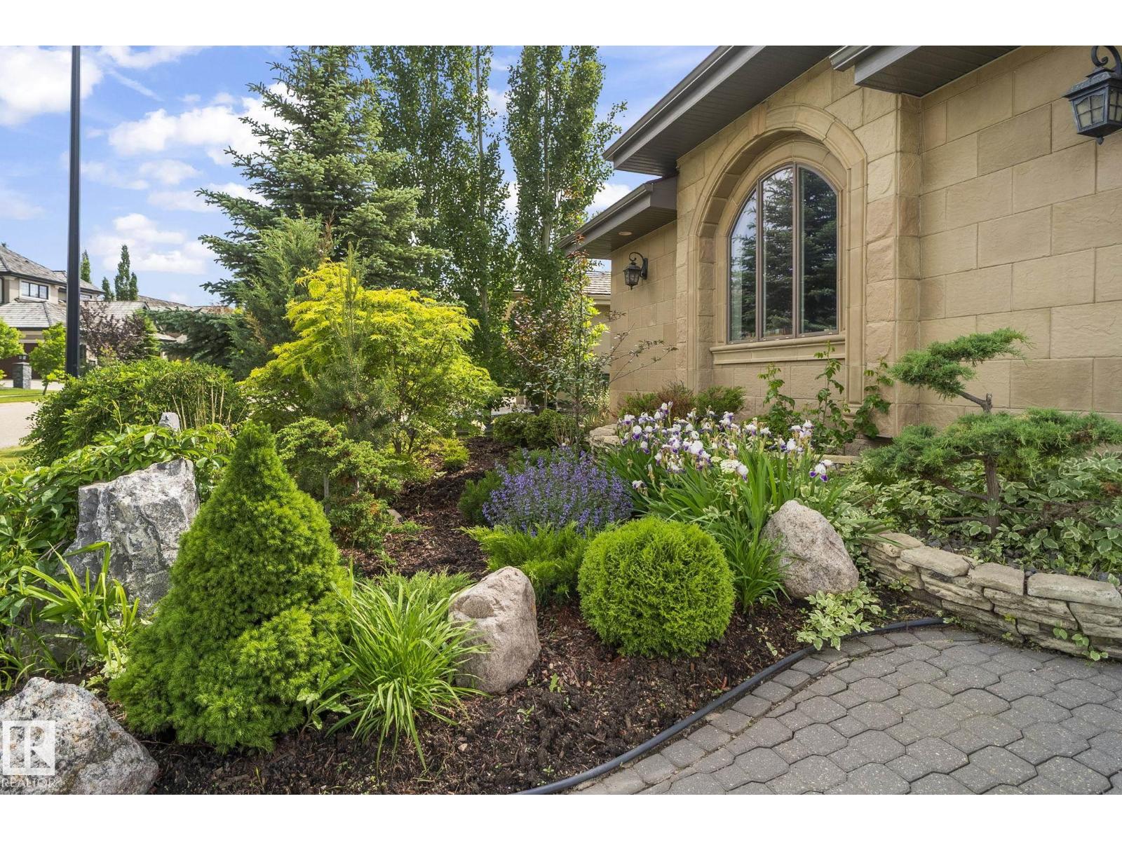 4835 MACTAGGART CREST CT NW, Edmonton